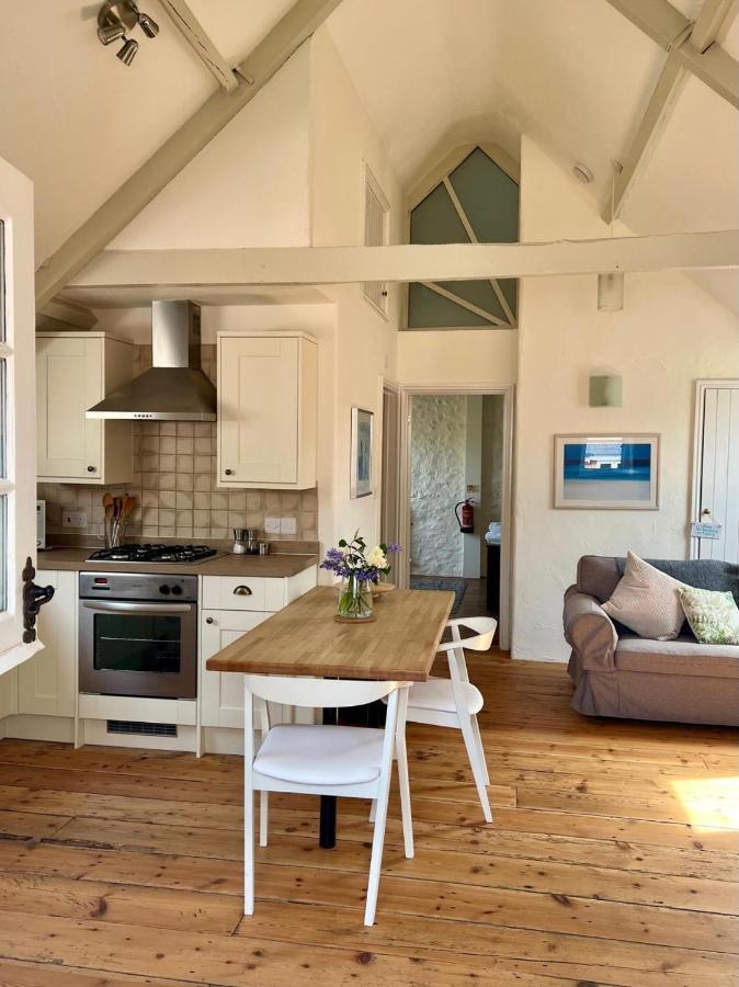 Norburton Hall Cottages บริดพอร์ต ภายนอก รูปภาพ