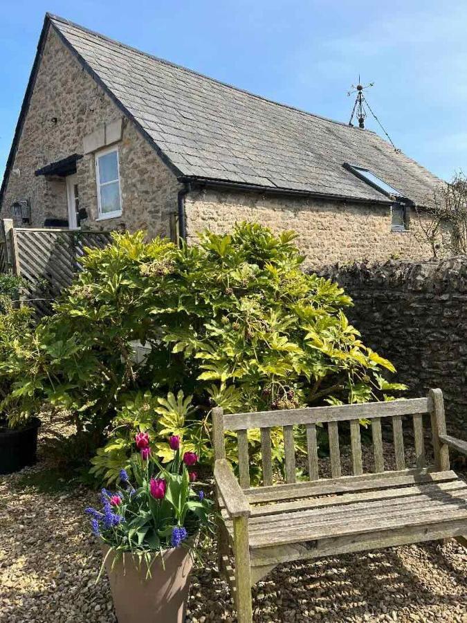 Norburton Hall Cottages บริดพอร์ต ภายนอก รูปภาพ