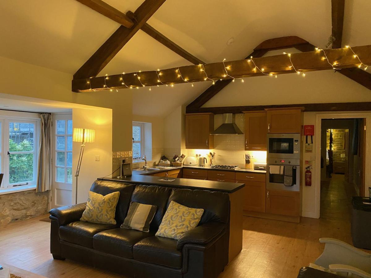 Norburton Hall Cottages บริดพอร์ต ภายนอก รูปภาพ